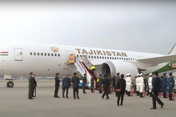 Así luce ahora el avión presidencial tras ser vendido a Tayikistán, fue visto en China