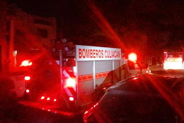 Se incendia otro auto en Culiacán, esta vez en la colonia Guadalupe