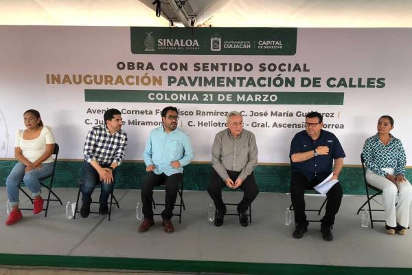 Rocha Moya inaugura pavimentación de calles en colonias 21 de Marzo y Las Cucas, en Culiacán 