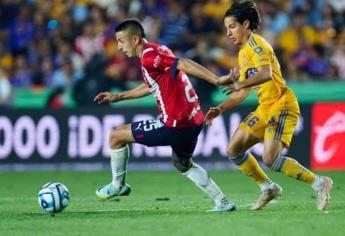 Chivas y Tigres empatan a cero en la ida de la Gran Final