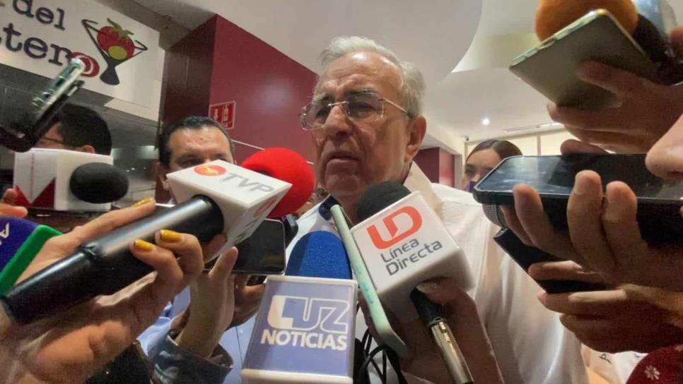 Por trabajadores «coyotes» que tramitan el pasaporte en Sinaloa, Rocha Moya hablará con Marcelo Ebrard 