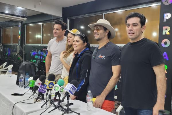 Victoria Ruffo celebrará su cumpleaños con una obra de teatro en Los Mochis