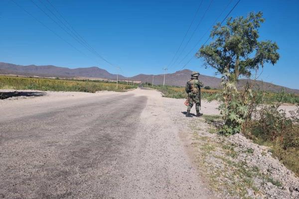 8 militares quedan heridos en volcadura en Recoveco de Pericos, Mocorito