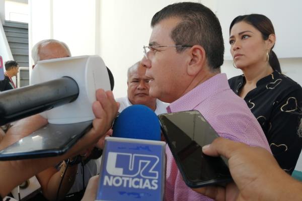 Alcalde de Mazatlán asegura no estar implicado en los procesos que enfrenta «El Químico»