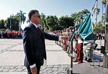 Realizan izamiento de Bandera fomentando civismo y respeto a los símbolos patrios