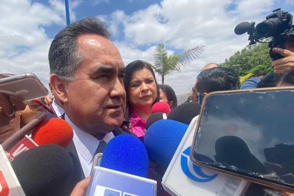 «Que no lo quieran poner a uno de rodillas para firmar lo que ellos quieran»: Rector de la UAS sobre Reforma a Ley Orgánica