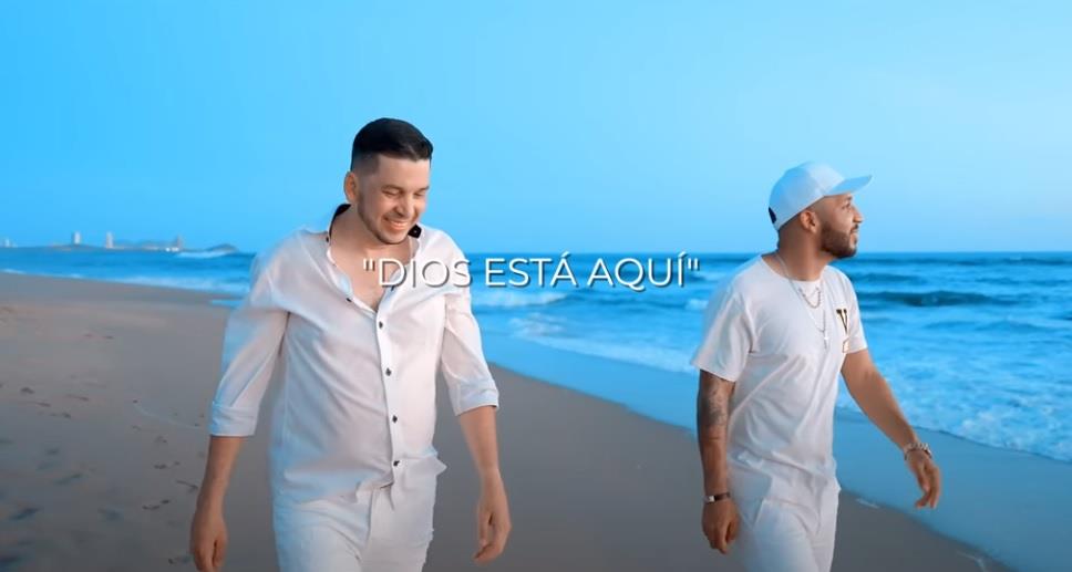 Luis Ángel «El Flaco» y «El Obama» le entran a las alabanzas con banda y acordeón | VIDEO Luis Ángel «El Flaco» y «El Obama» le entran a las alabanzas con banda y acordeón | VIDEO