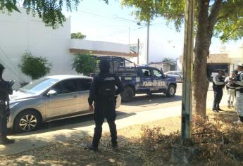 Recuperan vehículo KIA con reporte de robo en Villas del Río, Culiacán