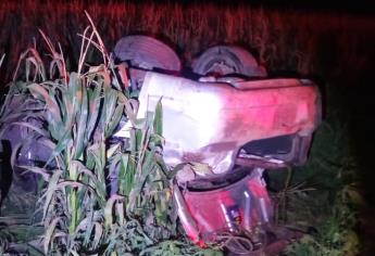 En el hospital 2 jóvenes y 4 adolescentes tras volcar en la carretera a El Colorado