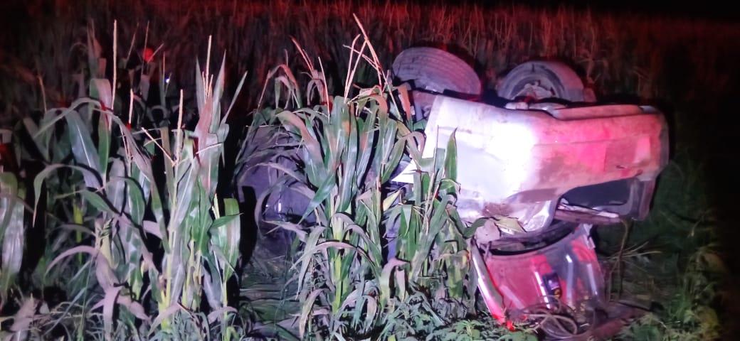 En el hospital 2 jóvenes y 4 adolescentes tras volcar en la carretera a El Colorado