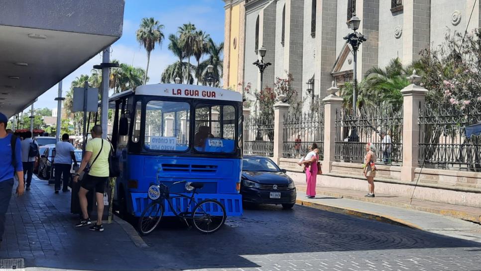 No importa si eres local o turista, súbete a «La Guagua» y conoce Mazatlán a través de un viaje en bus