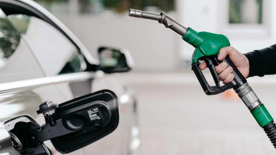 Puedes ahorrar hasta un 30% de gasolina tan solo presionando este botón de tu auto