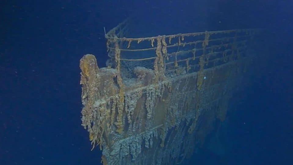 Submarino que transportaba turistas hacia los restos del Titanic está desaparecido