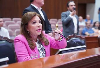 Gloria Himelda Félix presenta renuncia formal al grupo parlamentario del PRI en el congreso