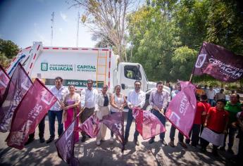 Juan de Dios Gámez inicia la entrega de 10 camiones recolectores de basura a sindicaturas