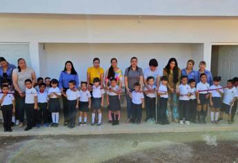 Margoth Urrea entrega obra de construcción de baños en jardín de niños Frida Kahlo