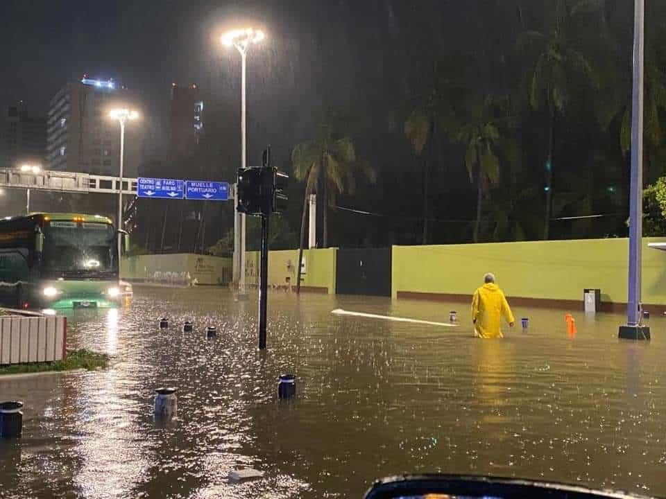 Mazatlán tiene al menos 100 zonas con riego de inundaciones: Protección Civil