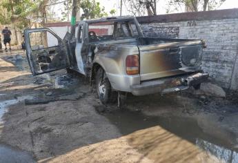 Conductor salta de camioneta al verla envuelta en fuego en el sector del Valle, en Culiacán