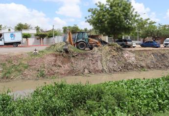 Dren Juárez, lleno de basura a 48 horas de que autoridades lo limpiaron