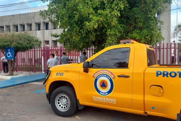 Corto circuito provoca conato de incendio en oficinas del Bienestar en Culiacán