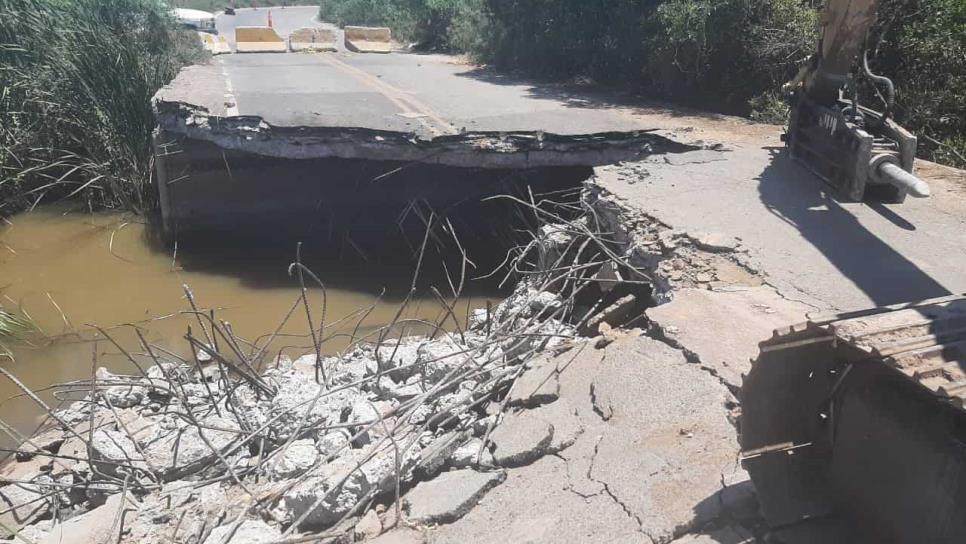 Inicia reparación del puente a El Colorado, en Ahome