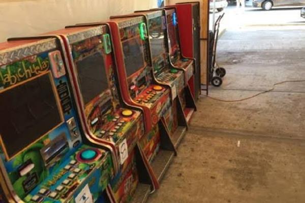 Lo agarran a machetazos y le cortan 3 dedos: está grave