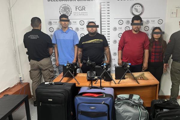 Venían de la frontera en un autobús con 4 Minimi y una 9 mm, pasaron Sonora pero los detuvieron en Guasave