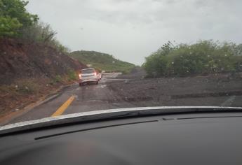 Reportan deslave por la tormenta en entrada norte de Mazatlán