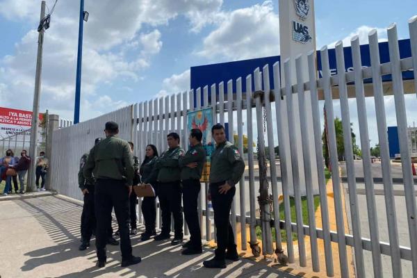Por negarse a ser auditados Fiscalía solicitó el cateo en Rectoría de la UAS; no logran entrar