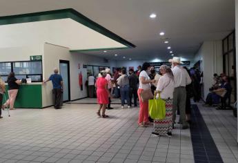 Reubican y reparan aires acondicionados en la Clínica 49 del IMSS en Los Mochis; buscan bajar la temperatura a 24°C