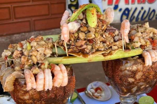 Mariscos estilo Sinaloa; todo un arte el emplatar estos manjares | FOTOS