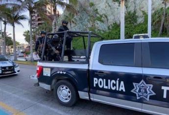 Detienen a hombre en Mazatlán por traer polarizado oscuro, al revisarlo detectan que iba armado