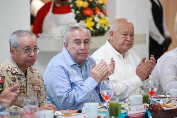 Rocha Moya asiste al encuentro de Gobernadores de la Región del Mar de Cortés