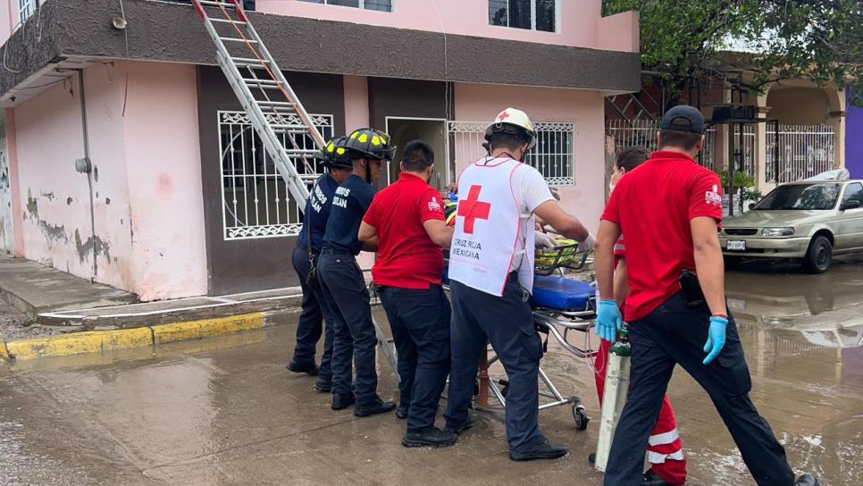 Cae un hombre del tercer piso de su casa en Mazatlán