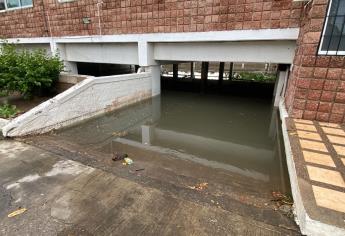 Estacionamiento se inunda con cada lluvia en Mazatlán