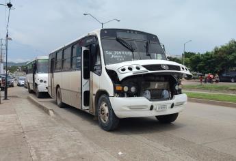 Fuerte choque entre camiones deja seis lesionados en Mazatlán