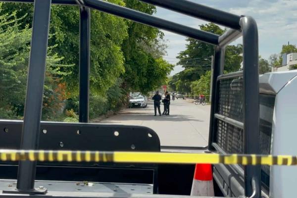 Encuentran a hombre muerto en Los Almendros, en Los Mochis