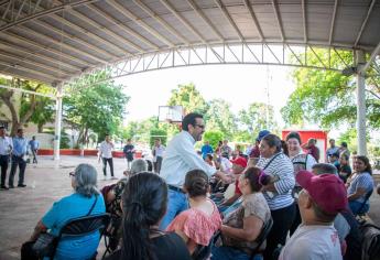 Juan de Dios Gámez se compromete a dotar de nuevo camión recolector de basura a El Salado