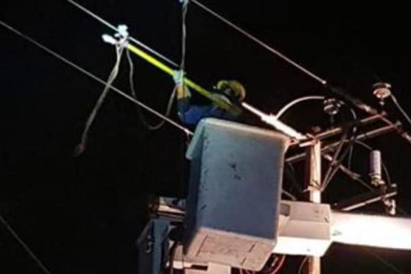 Liberan carretera a Eldorado después que CFE reparó falla eléctrica