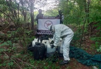 Guardia Nacional asegura 10 bidones con precursores químicos en Los Mayos, Culiacán