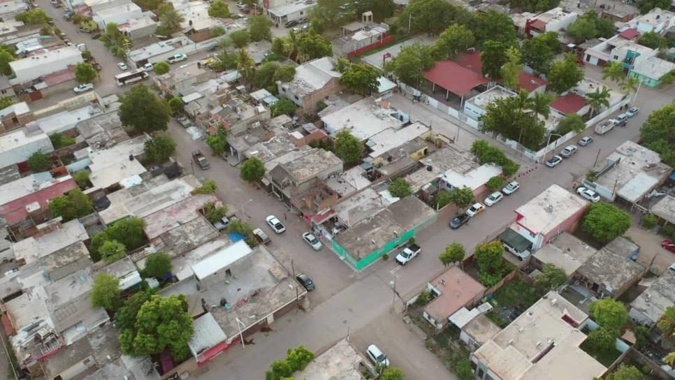 Inauguran pavimentación de dos calles en la colonia 5 de Febrero, en Culiacán