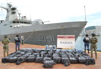 Marina asegura más de 2,800 kilogramos de cocaína y 150 litros de combustible