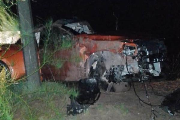 Sujeto roba una camioneta y se voltea en ella cuando huía en la México 15, en Guasave