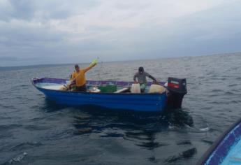 Encuentran a pescadores perdidos en Barras de Piaxtla