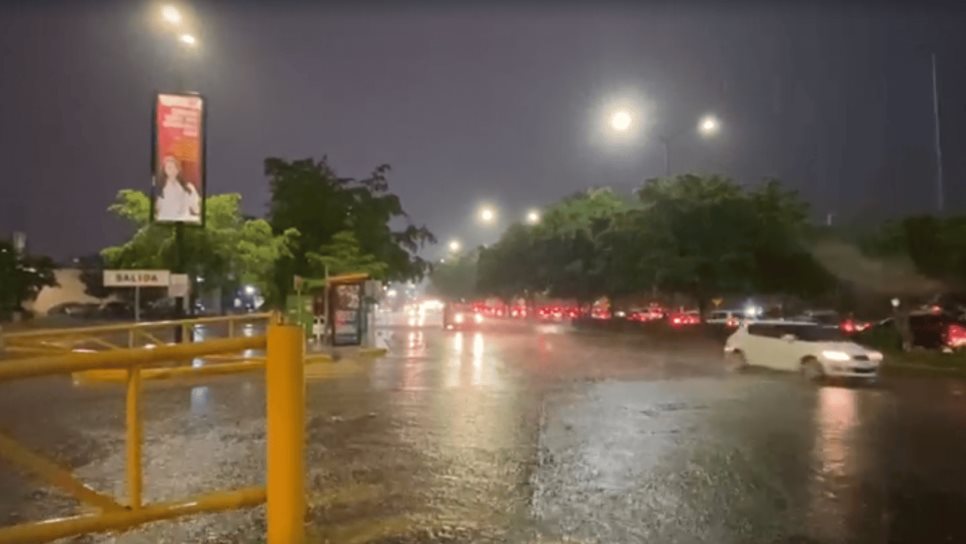 Por lluvias, cierran el Aeropuerto Internacional de Culiacán