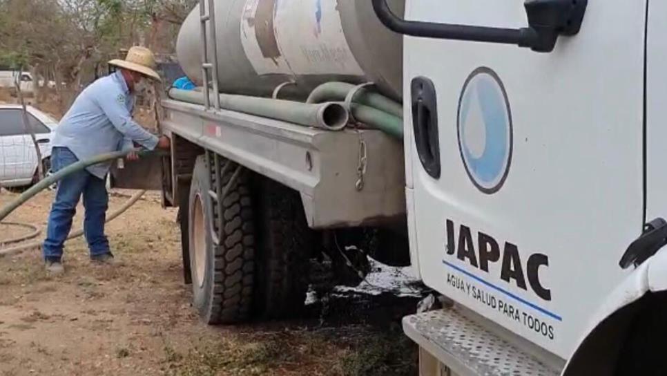 JAPAC pone pipas a disposición de la ciudadanía que aún no recupera el servicio