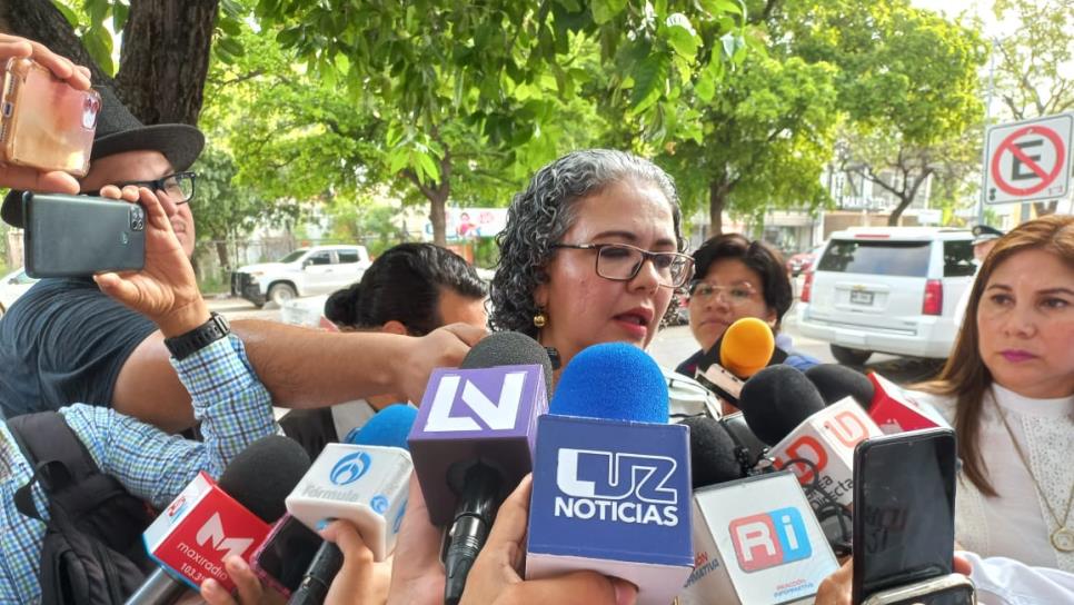 Graciela Domínguez: «No proceden amparos en Sinaloa para detener la distribución de libros gratuitos»