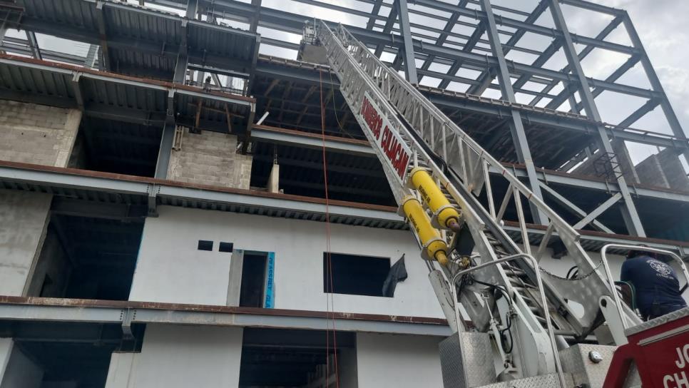 Trabajador cae de edificio en construcción en Culiacán