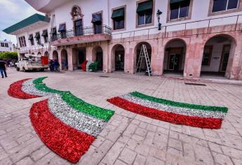 ¡Afinan detalles! Dan mantenimiento al palacio municipal de Mazatlán previo a las fiestas patrias