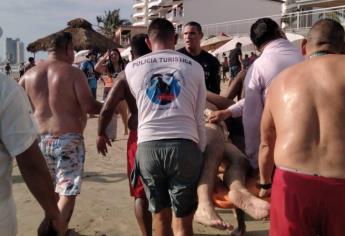 Salvan a turista de Aguascalientes de morir ahogado en playas de Mazatlán